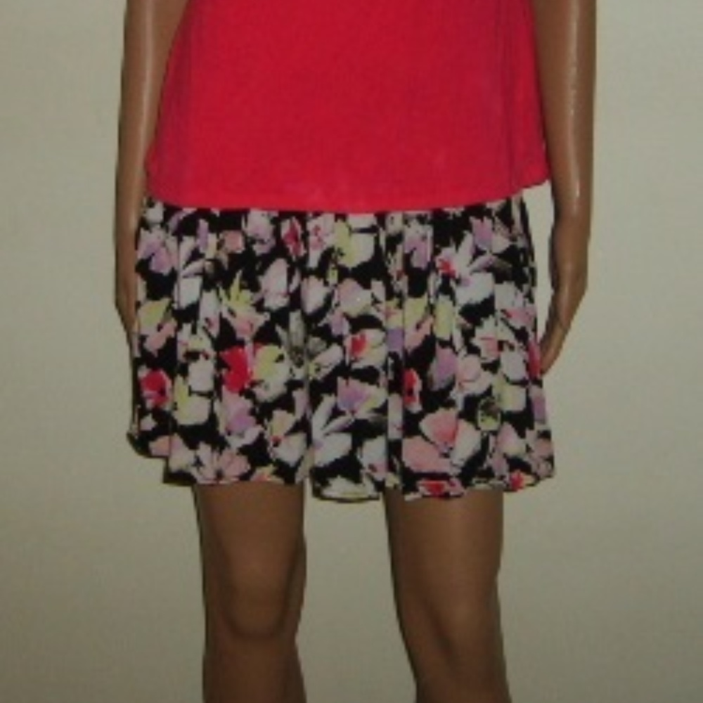 Cute Express Summer Skirt Size L Floral Mini